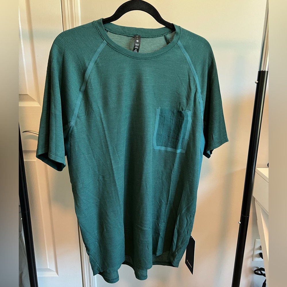 NWOT Lululemon Short Sleeve Ventilated Hiking Shirt